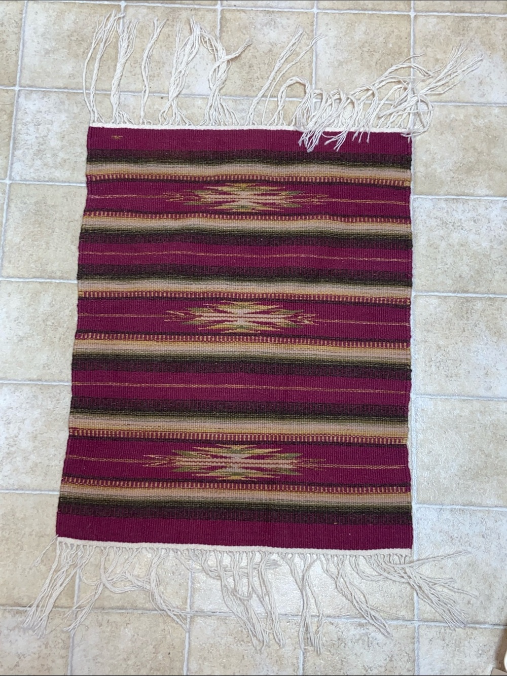 Handwoven Magenta Southwestern Accent Rug by